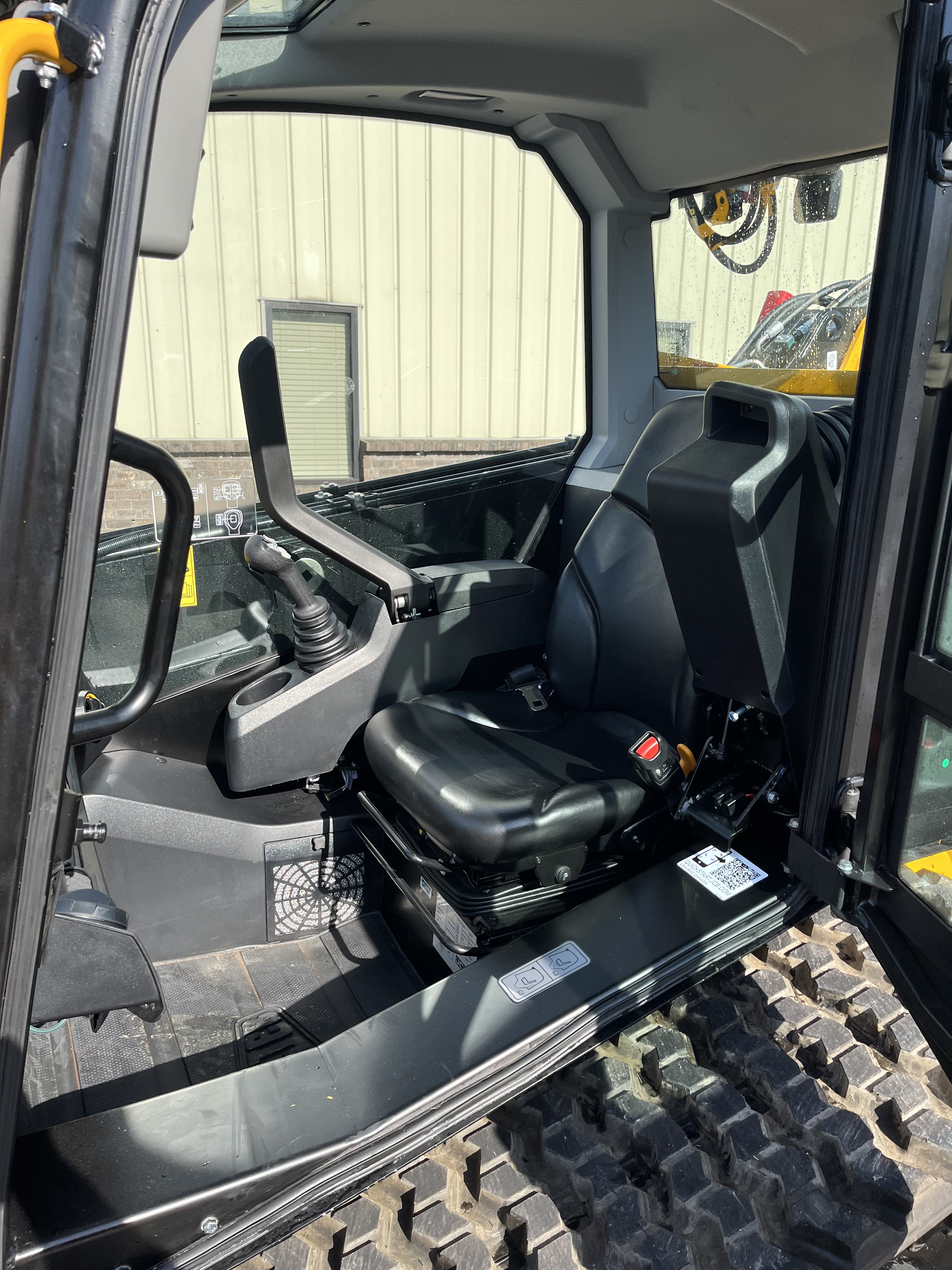 2026 JCB 3TS-8T