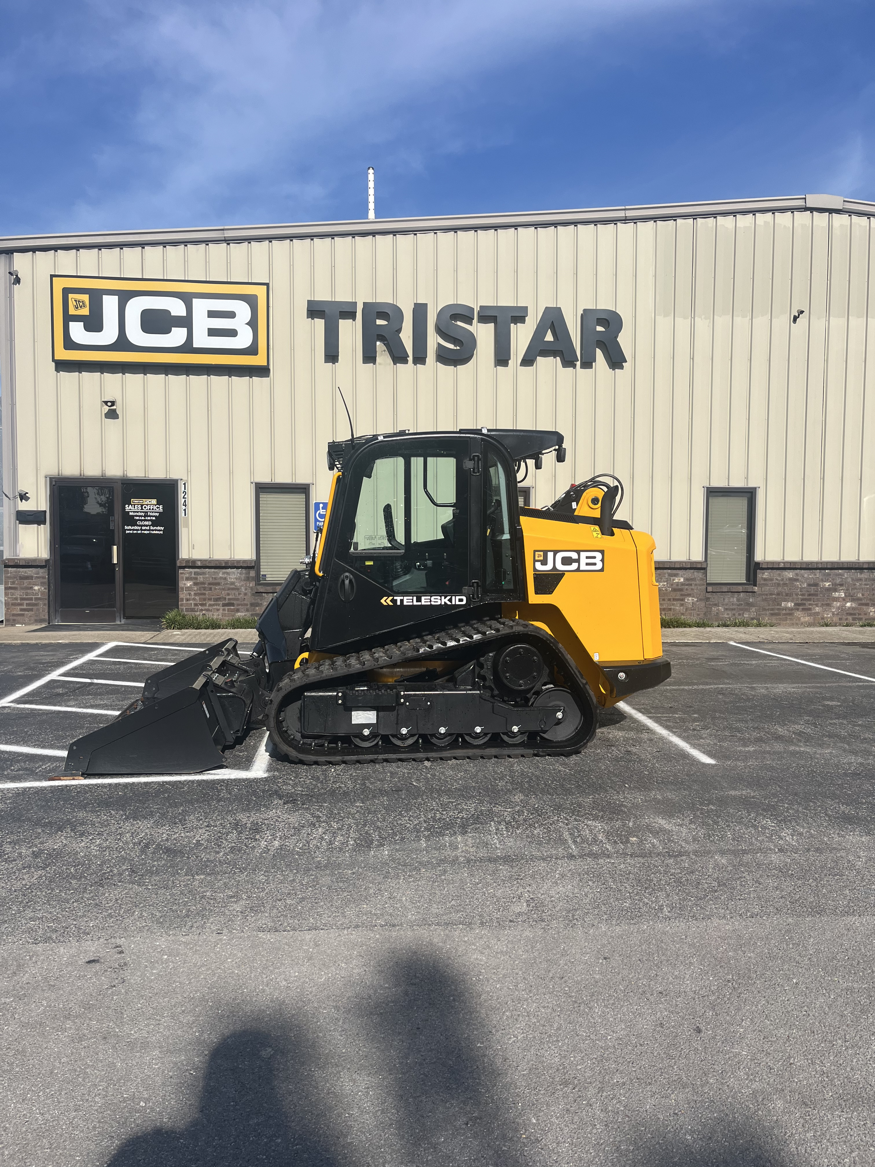 Photo of 2026 JCB 3TS-8T