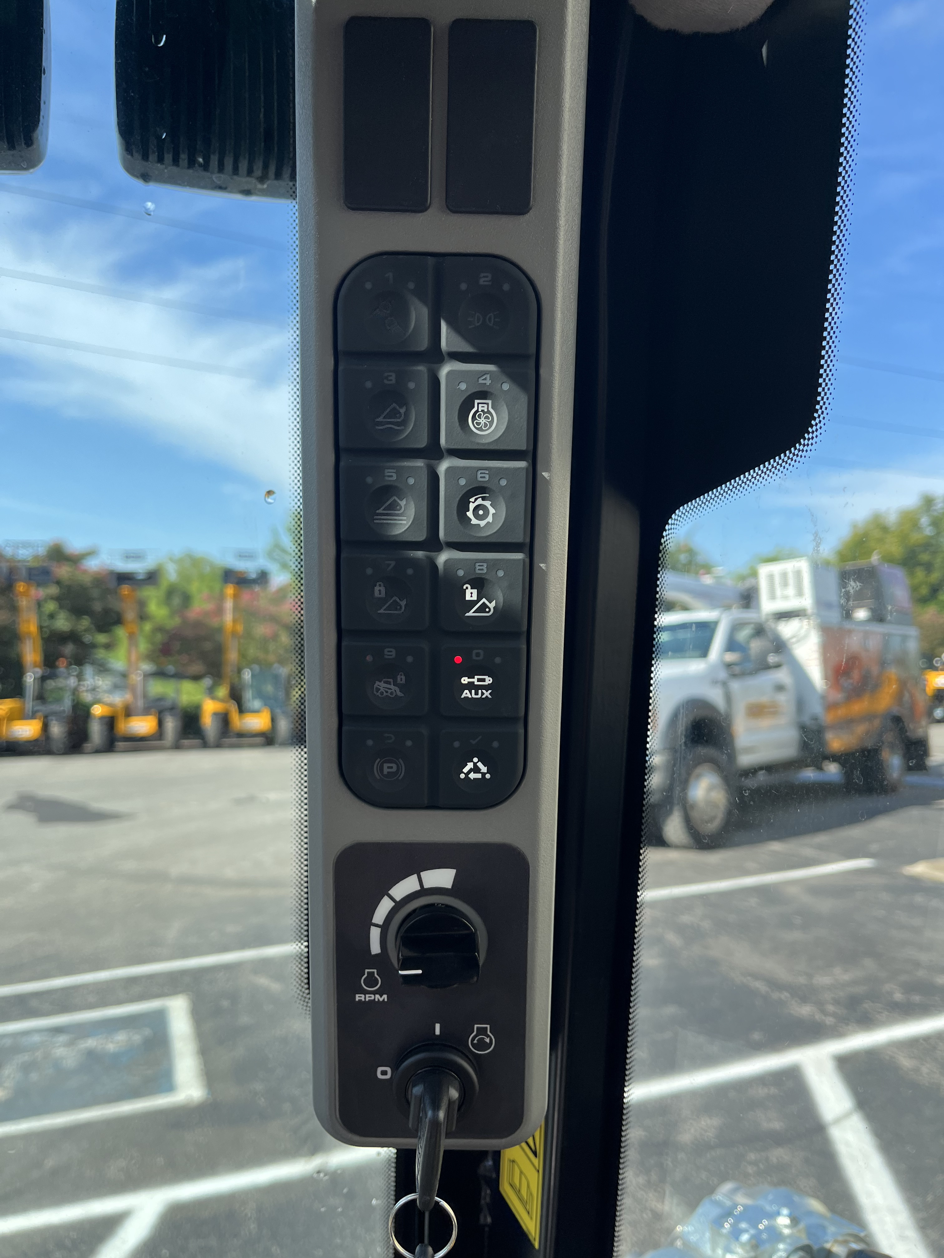 2026 JCB 3TS-8T