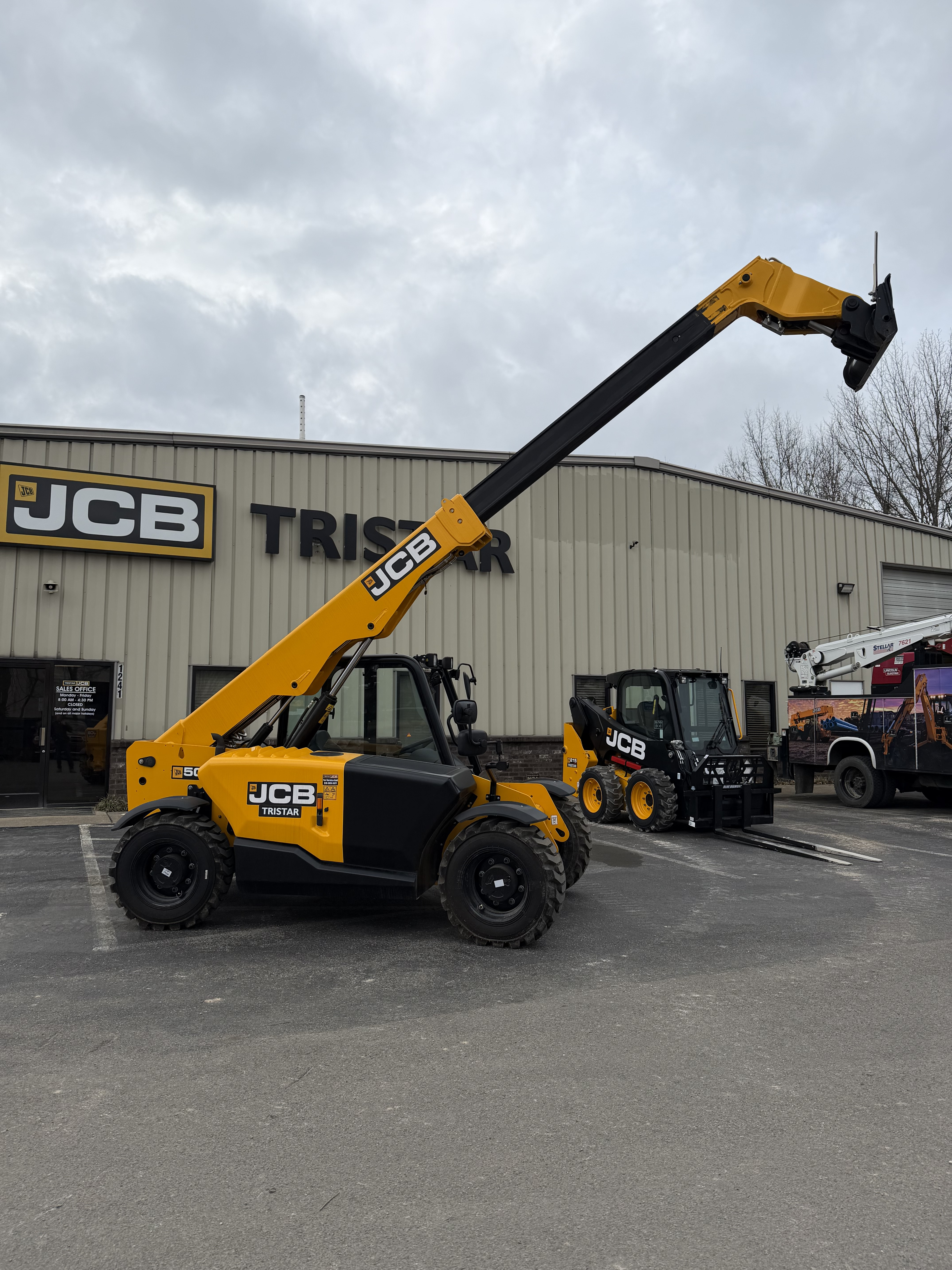 Photo of a 2025 JCB 505-20TC
