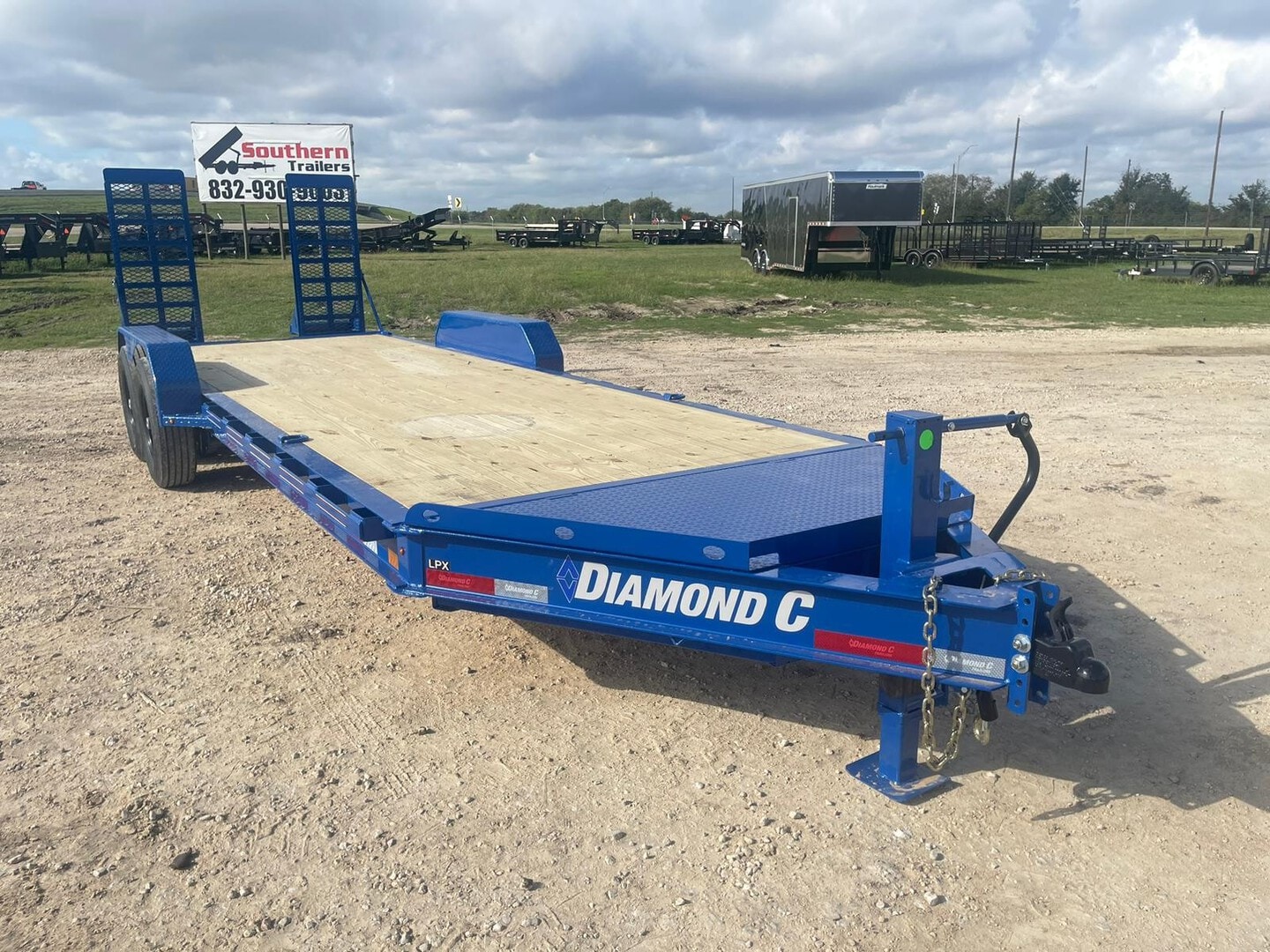 2023 DIAMOND C 22X82 DECKOVER 15K For Sale (53361482) from Southern