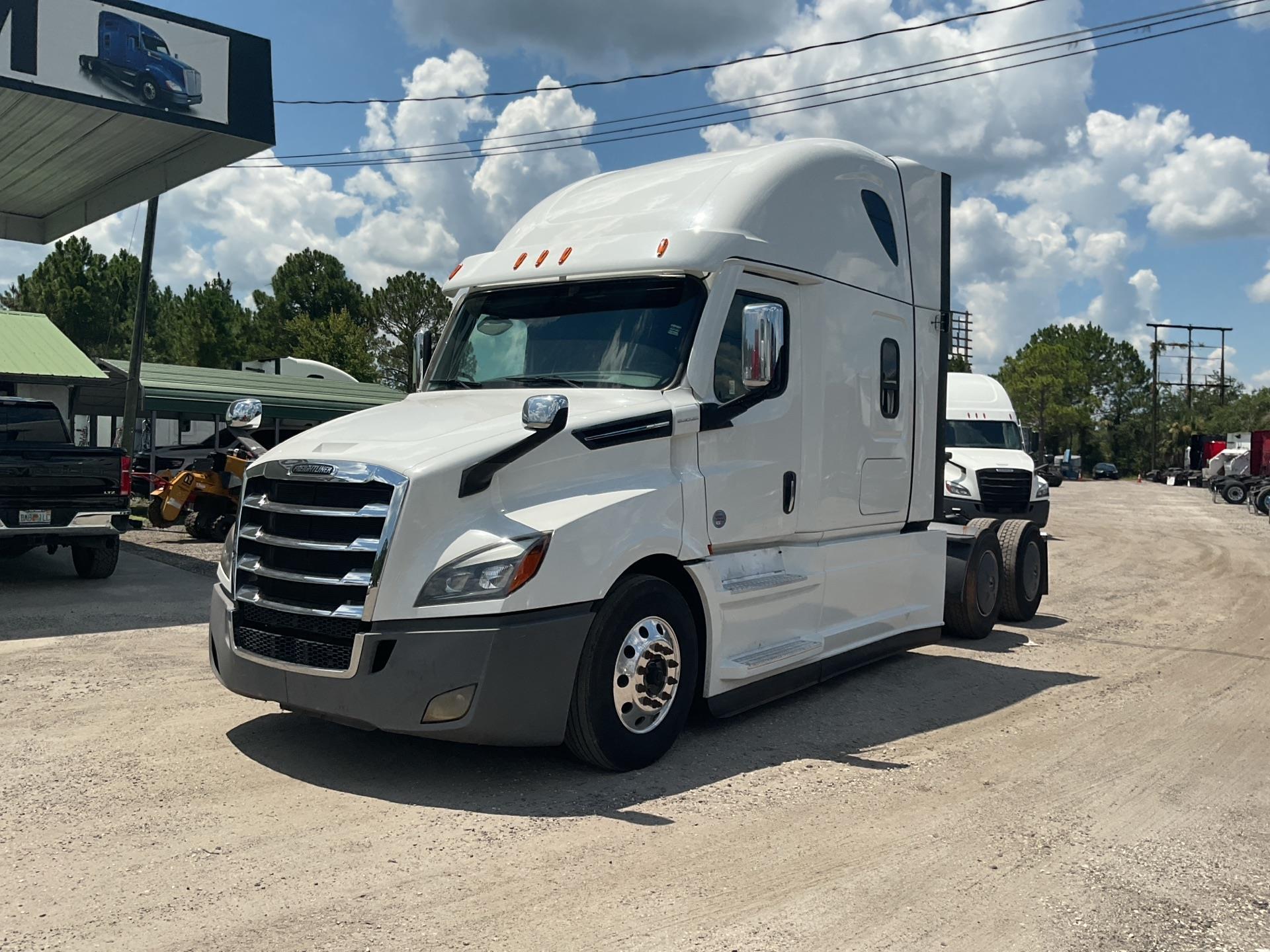 Photo of a 2021 Freightliner Cascadia