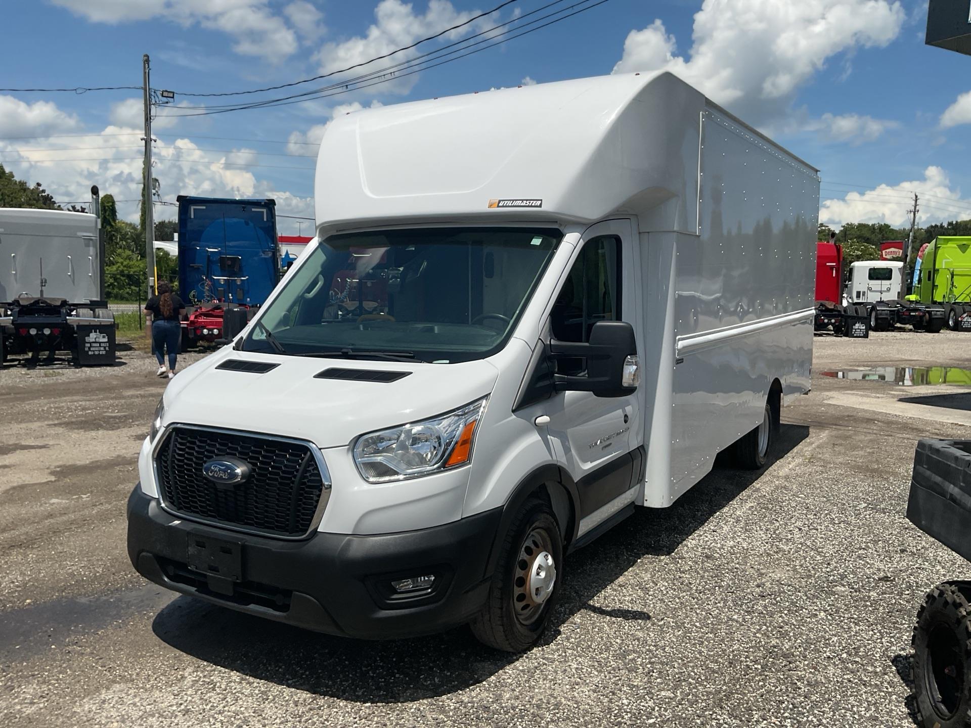 Photo of a 2022 Ford TRANSIT T 350