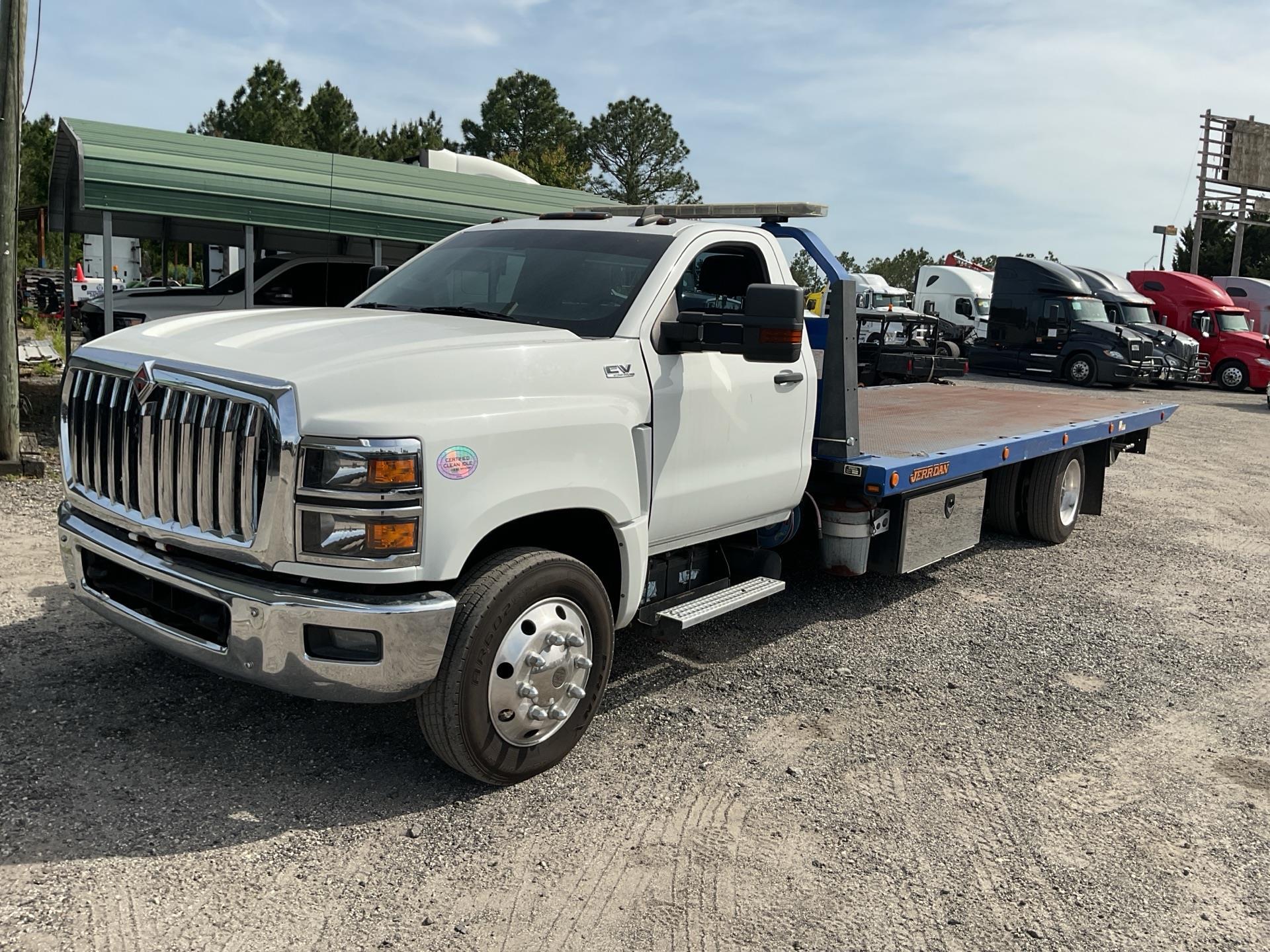 2019 International CV515