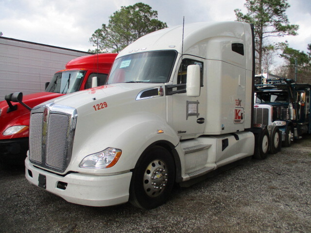 Photo of a 2020 Kenworth T 680