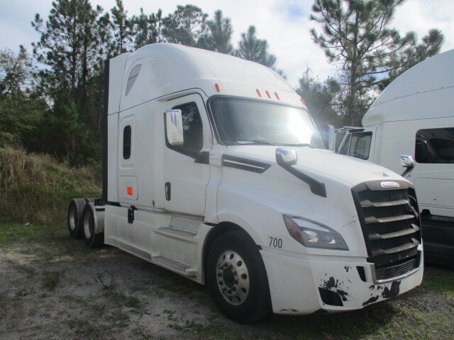 Photo of a 2020 Freightliner Cascadia