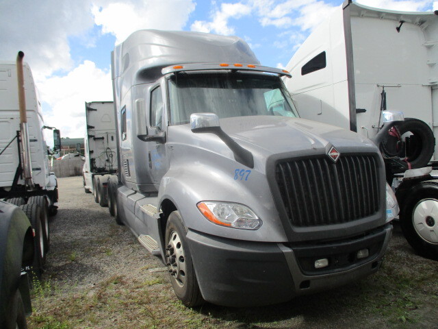 Photo of a 2019 International LT625