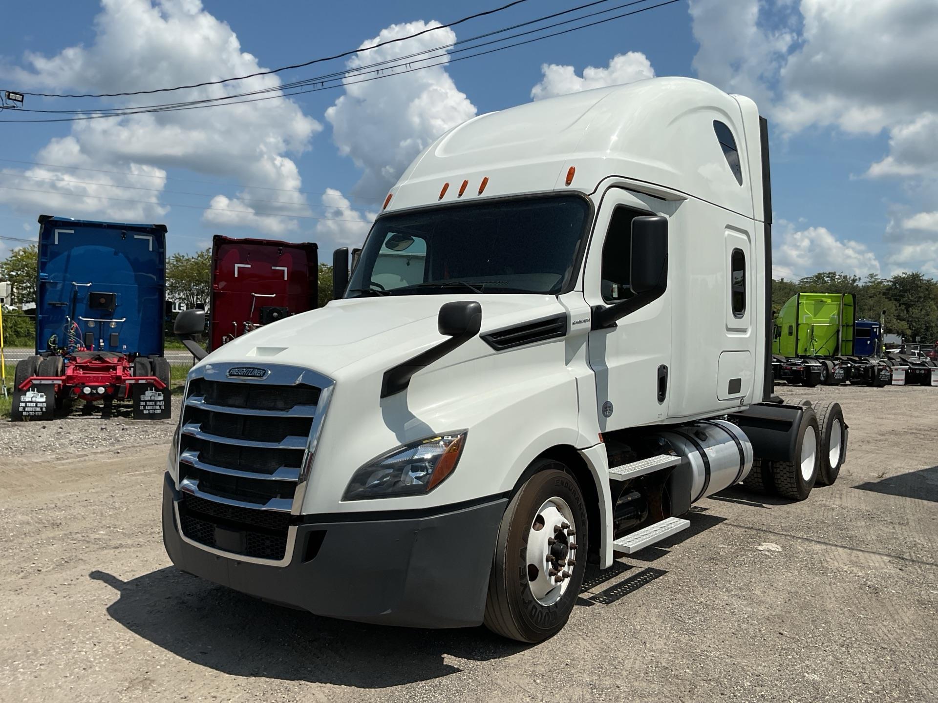 Photo of a 2019 Freightliner CASCADIA 126