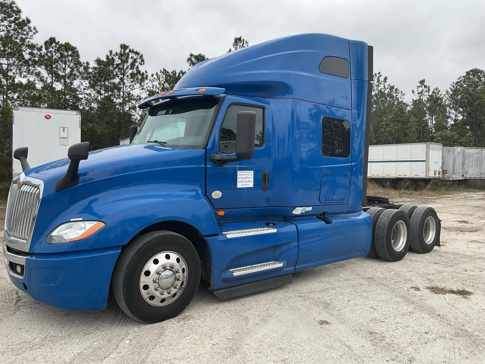 Photo of a 2019 International LT625