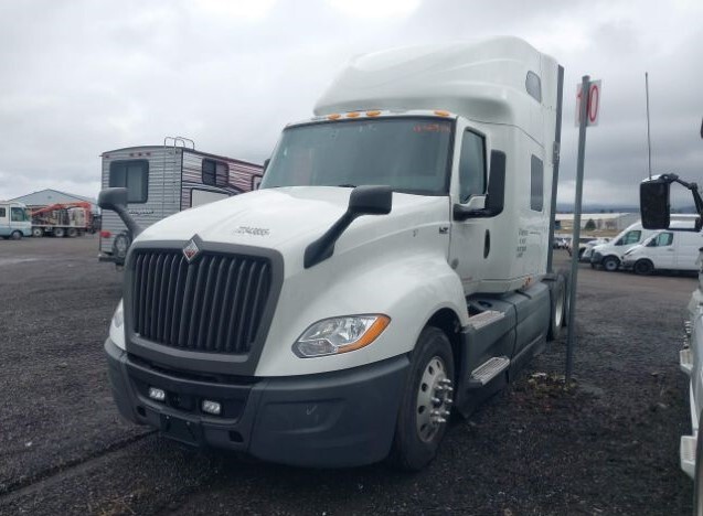 Photo of a 2021 International LT625