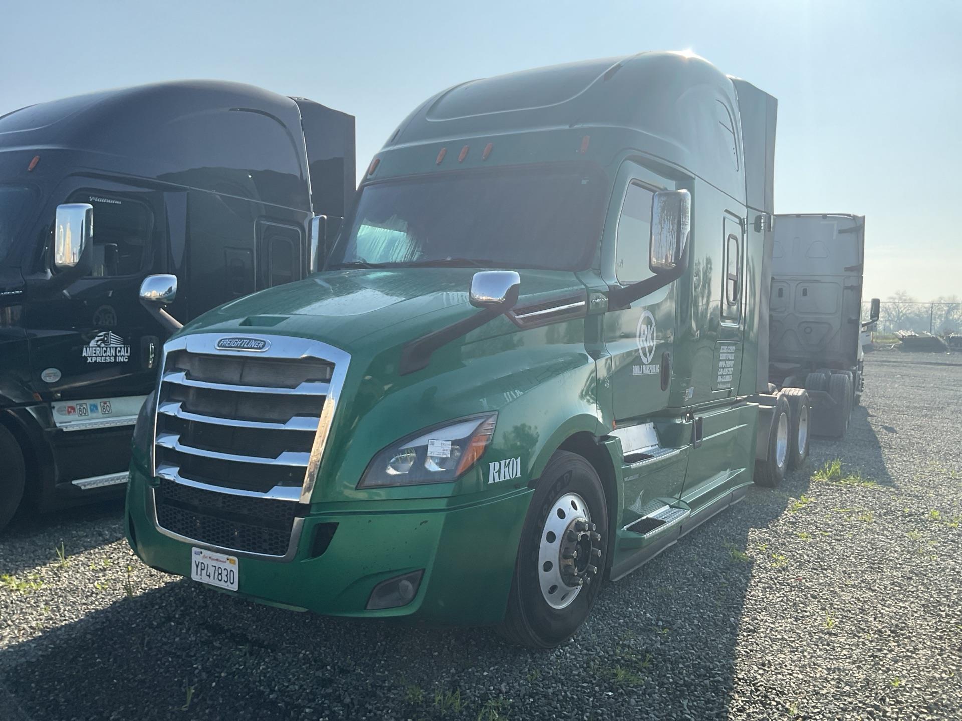 Photo of a 2020 Freightliner CASCADIA 126