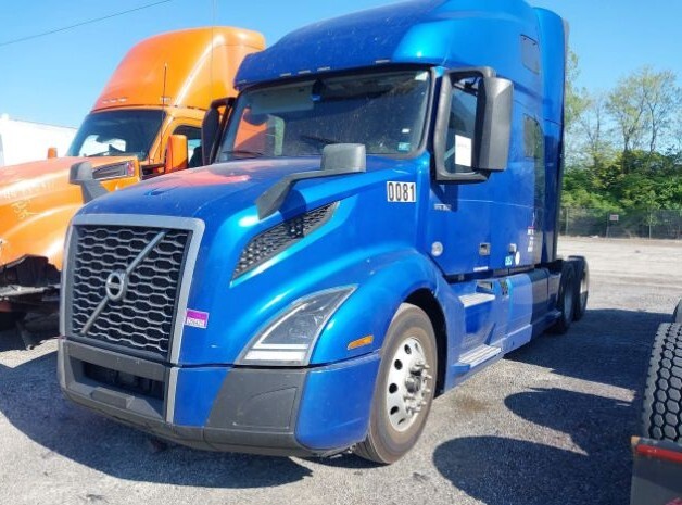 Photo of a 2021 Volvo VNL64T760