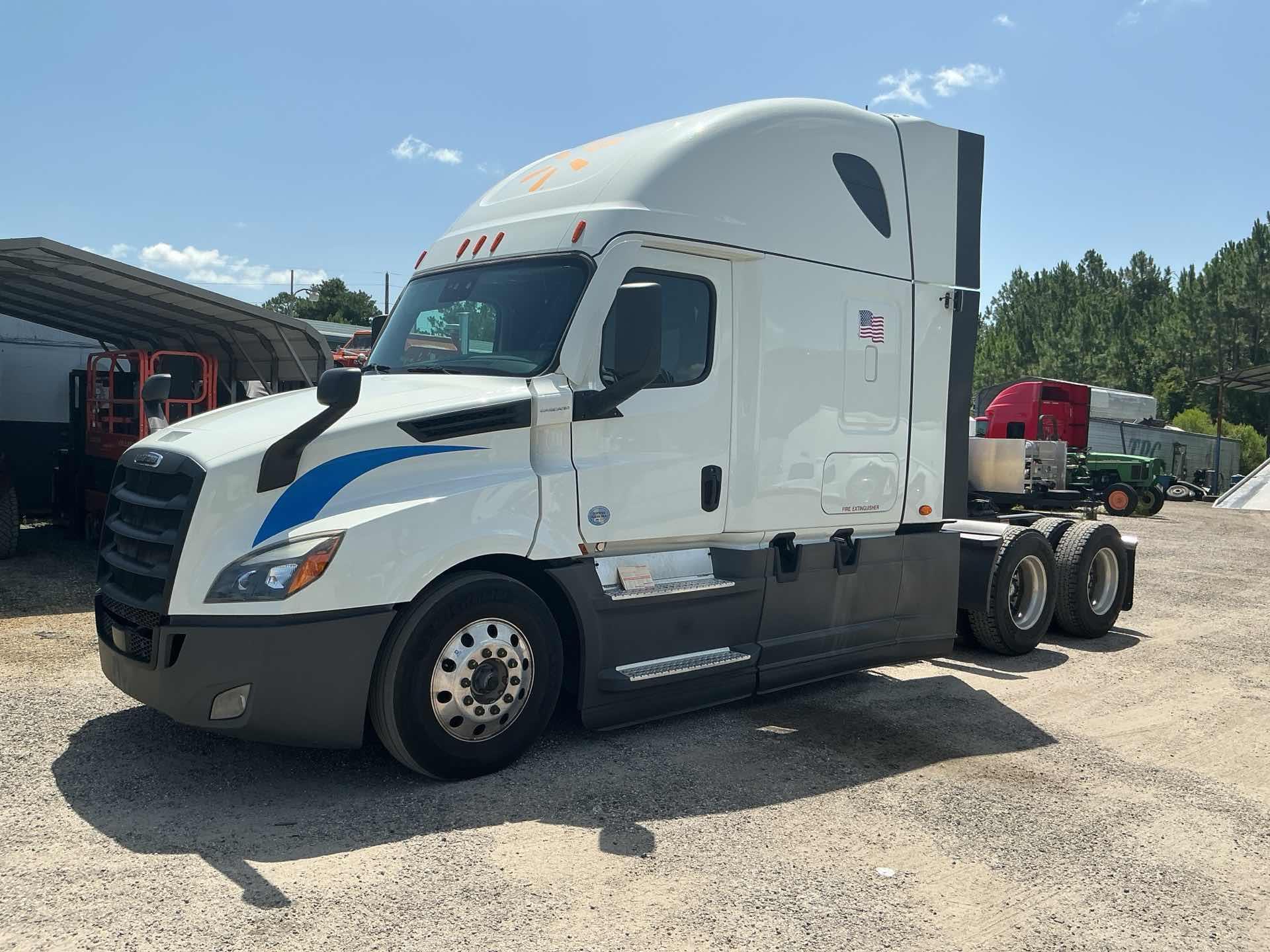 Photo of a 2022 Freightliner CASCADIA 126