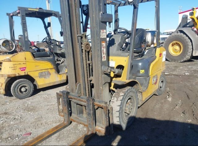 Photo of a 2022 Caterpillar GP25N