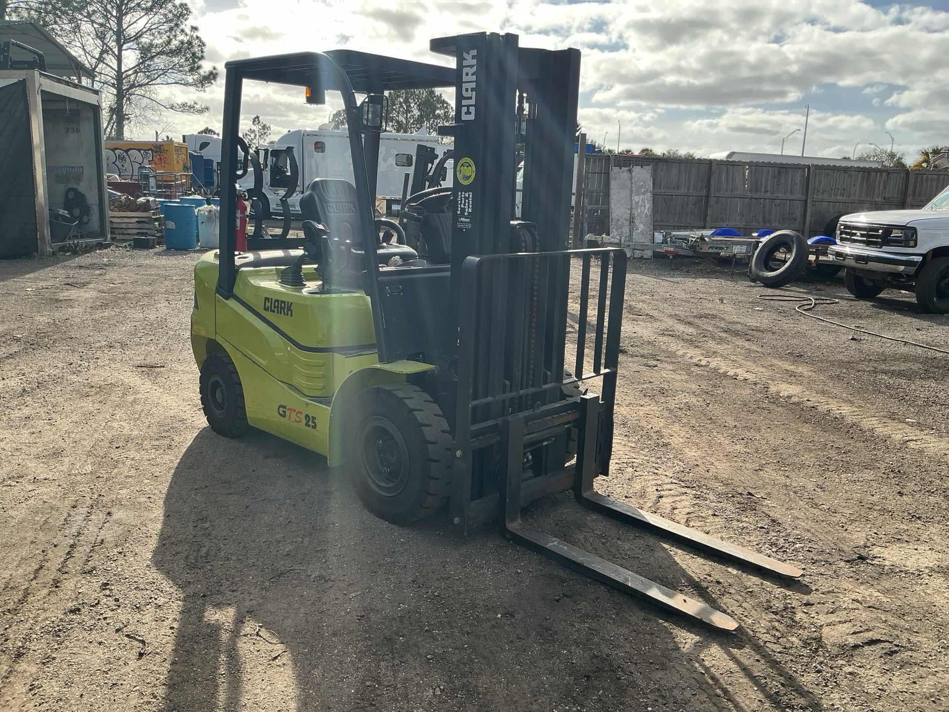 Photo of 2020 Clark GTS25
