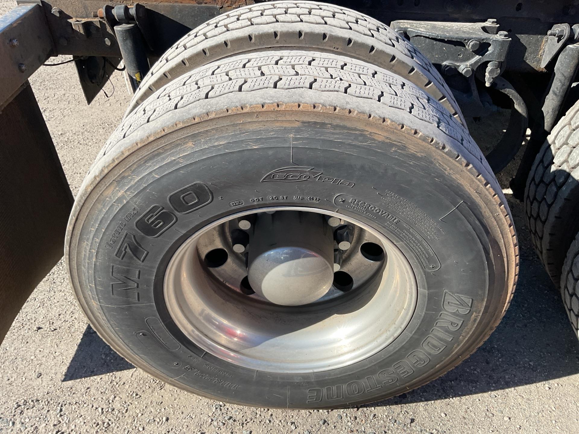 2005 Kenworth W900B