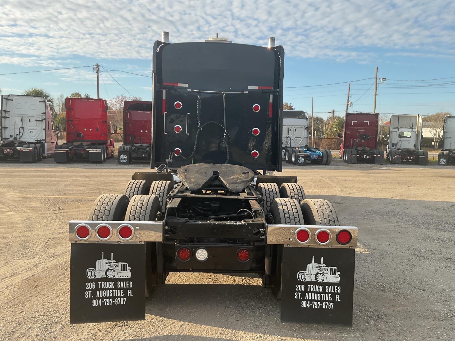 2005 Kenworth W900B