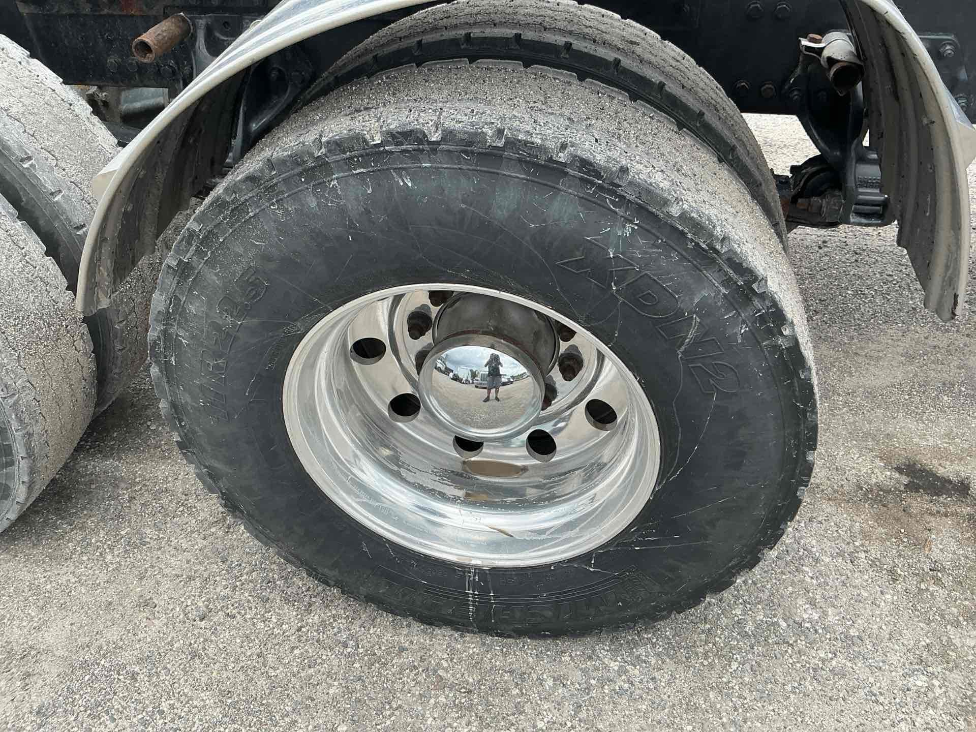 2021 Kenworth W900