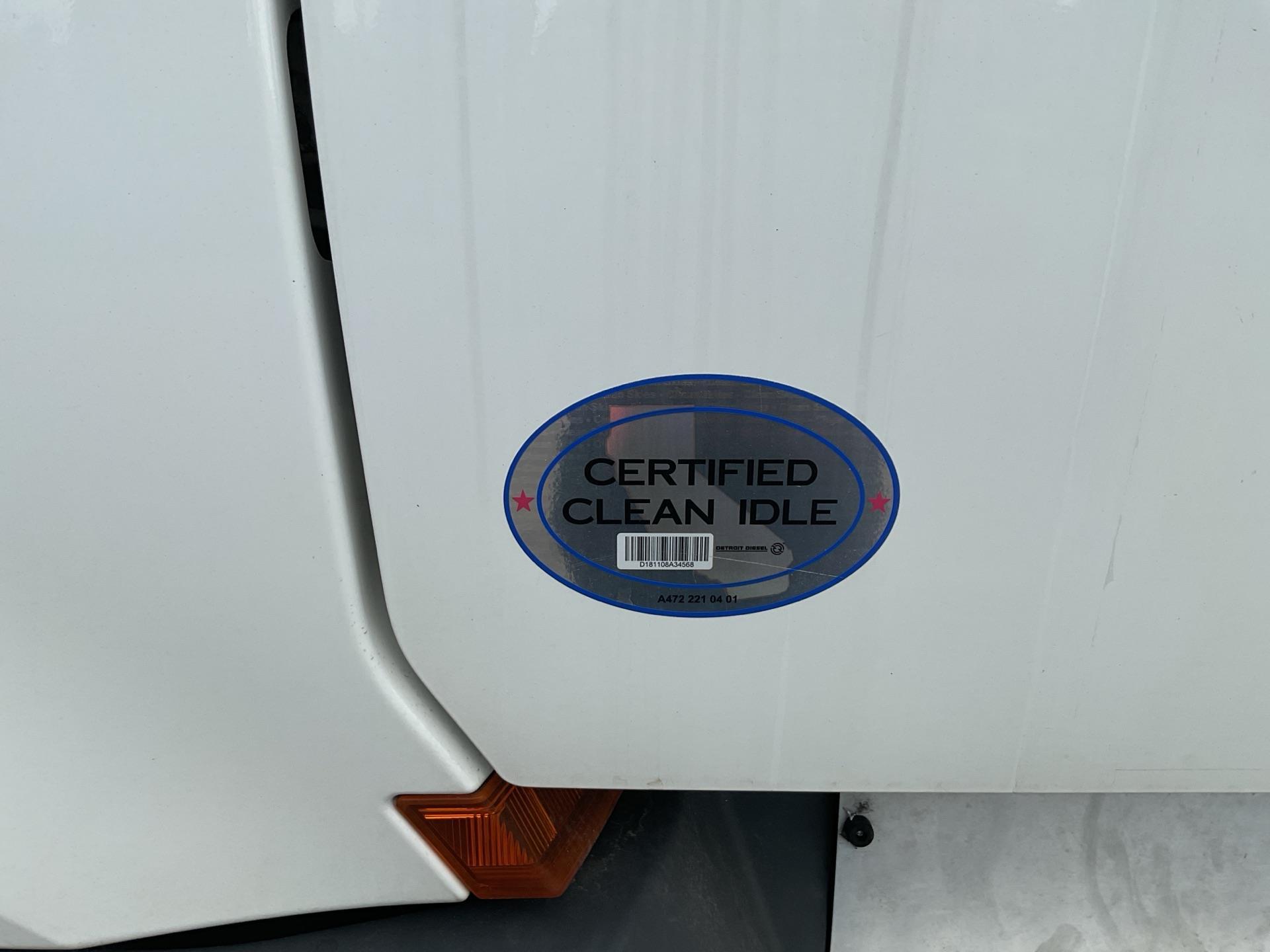 2020 Freightliner Cascadia 126
