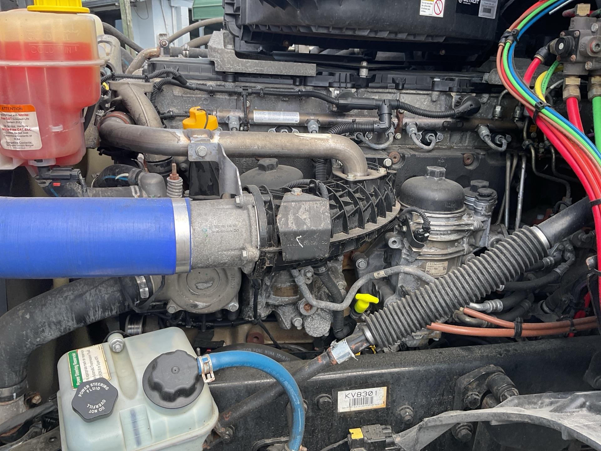 2020 Freightliner Cascadia 126