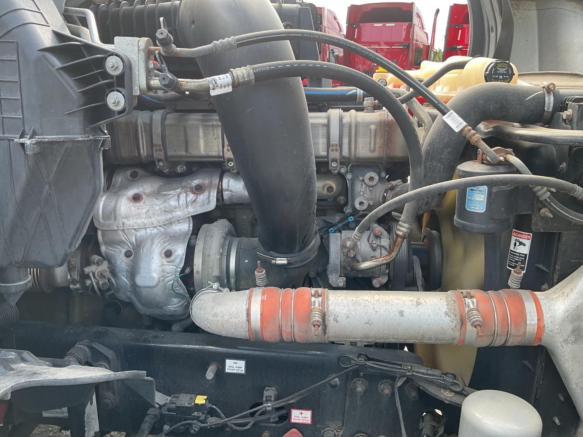 2020 Freightliner Cascadia 126