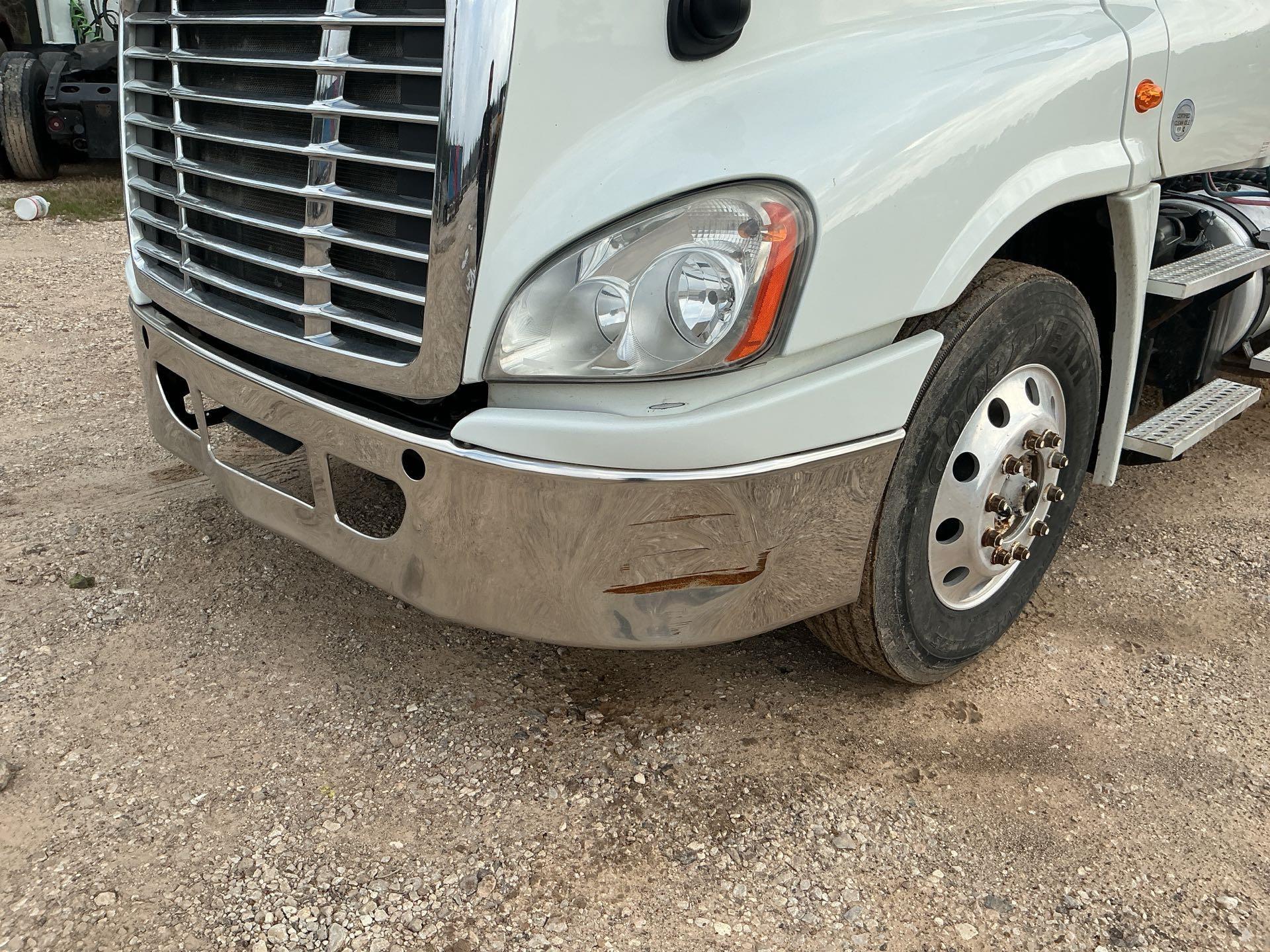 2017 Freightliner Cascadia 125