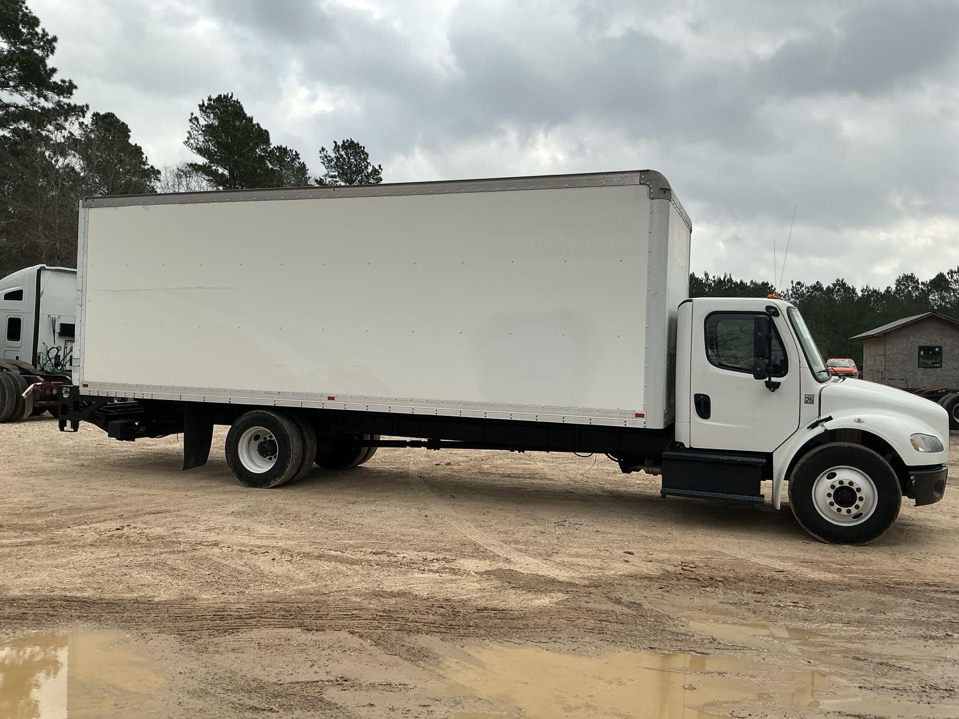 2019 Freightliner BUSINESS CLASS M2 106