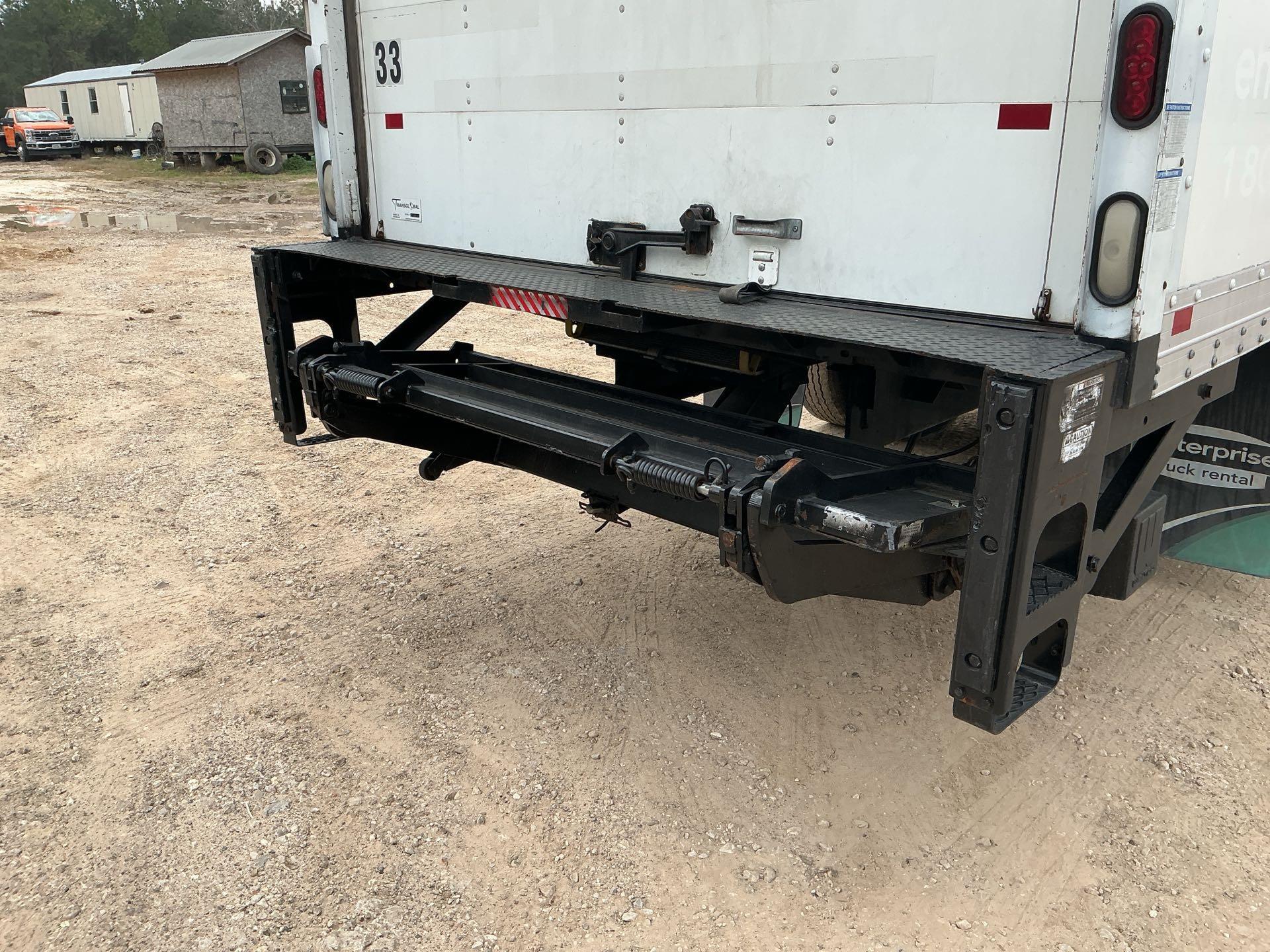 2019 Freightliner BUSINESS CLASS M2 106