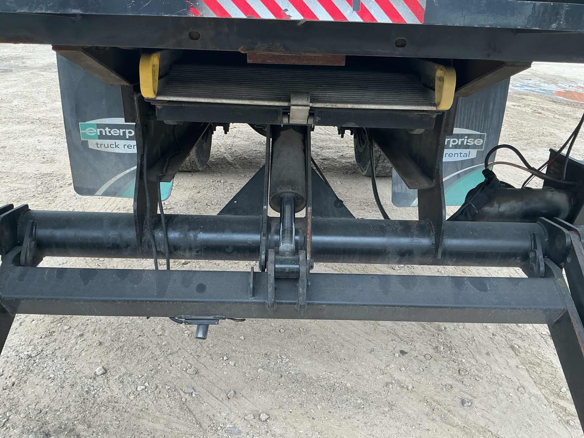 2019 Freightliner BUSINESS CLASS M2 106