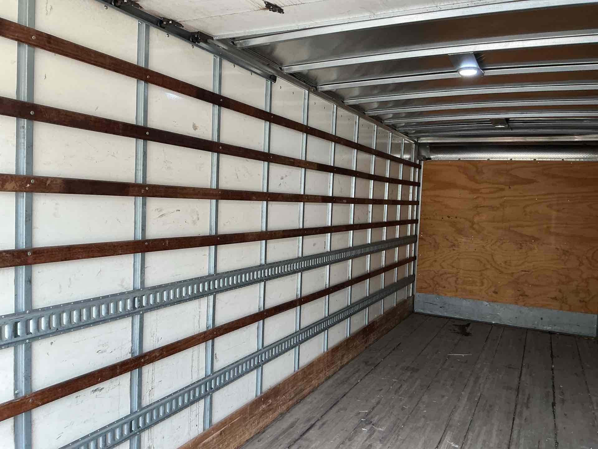 2019 Freightliner BUSINESS CLASS M2 106