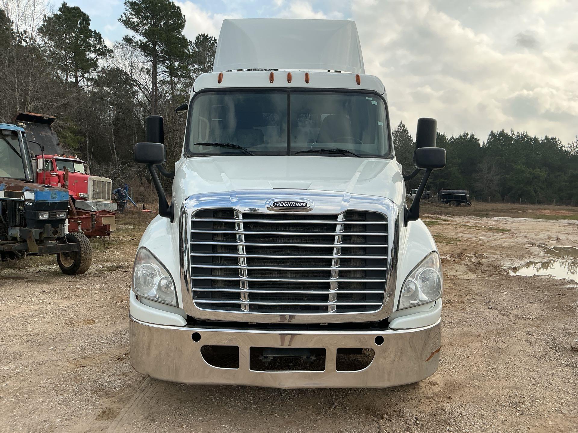 2017 Freightliner Cascadia 125