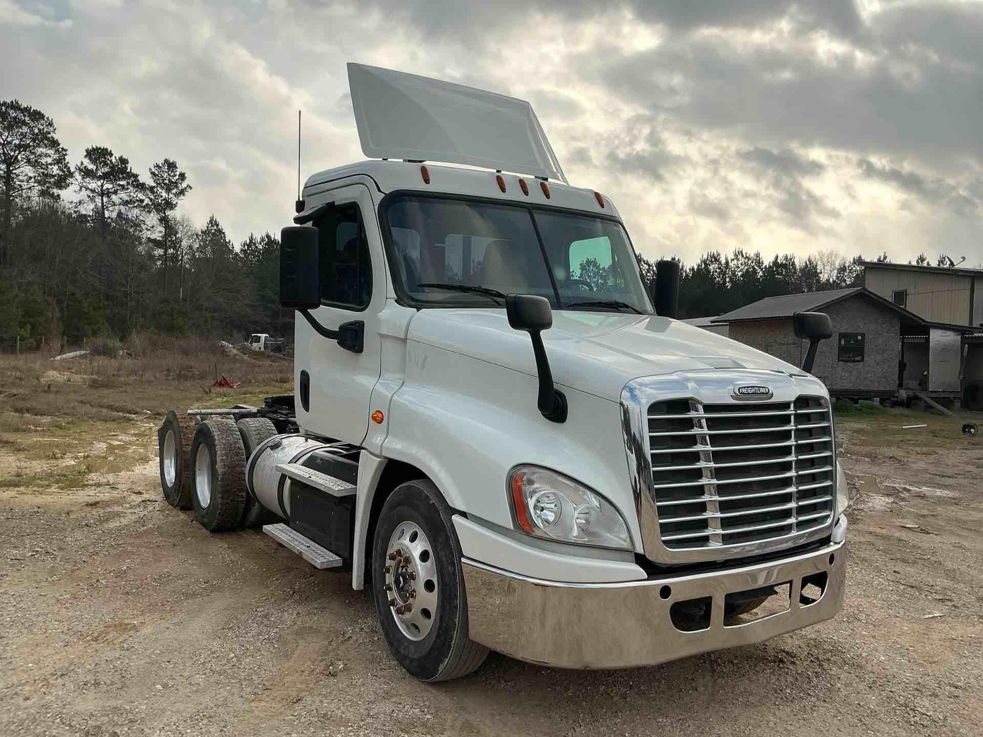 2017 Freightliner Cascadia 125