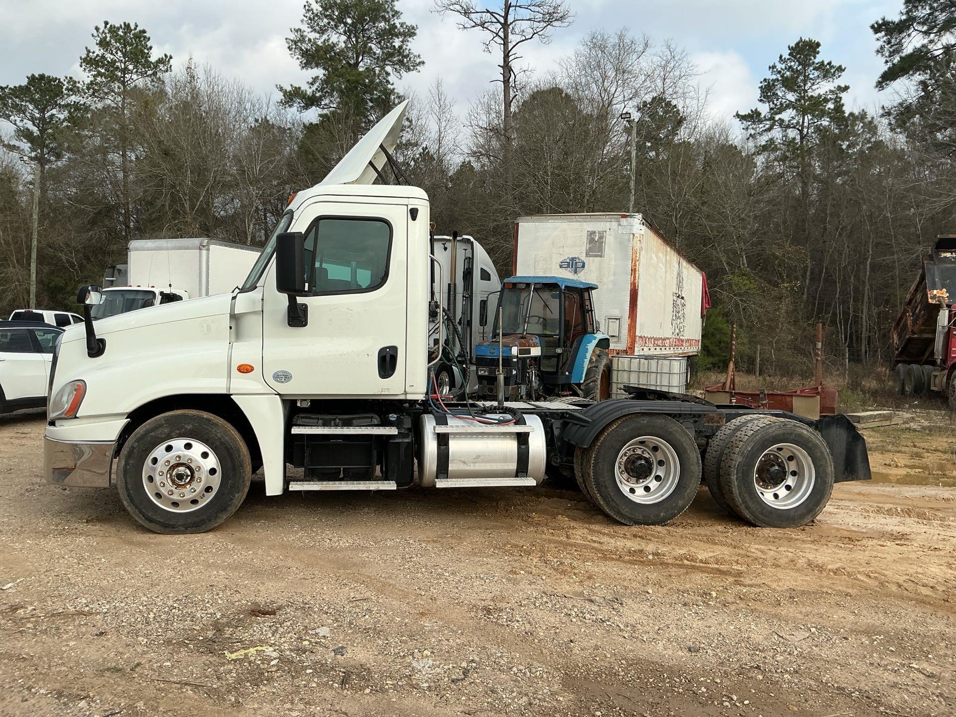2017 Freightliner Cascadia 125