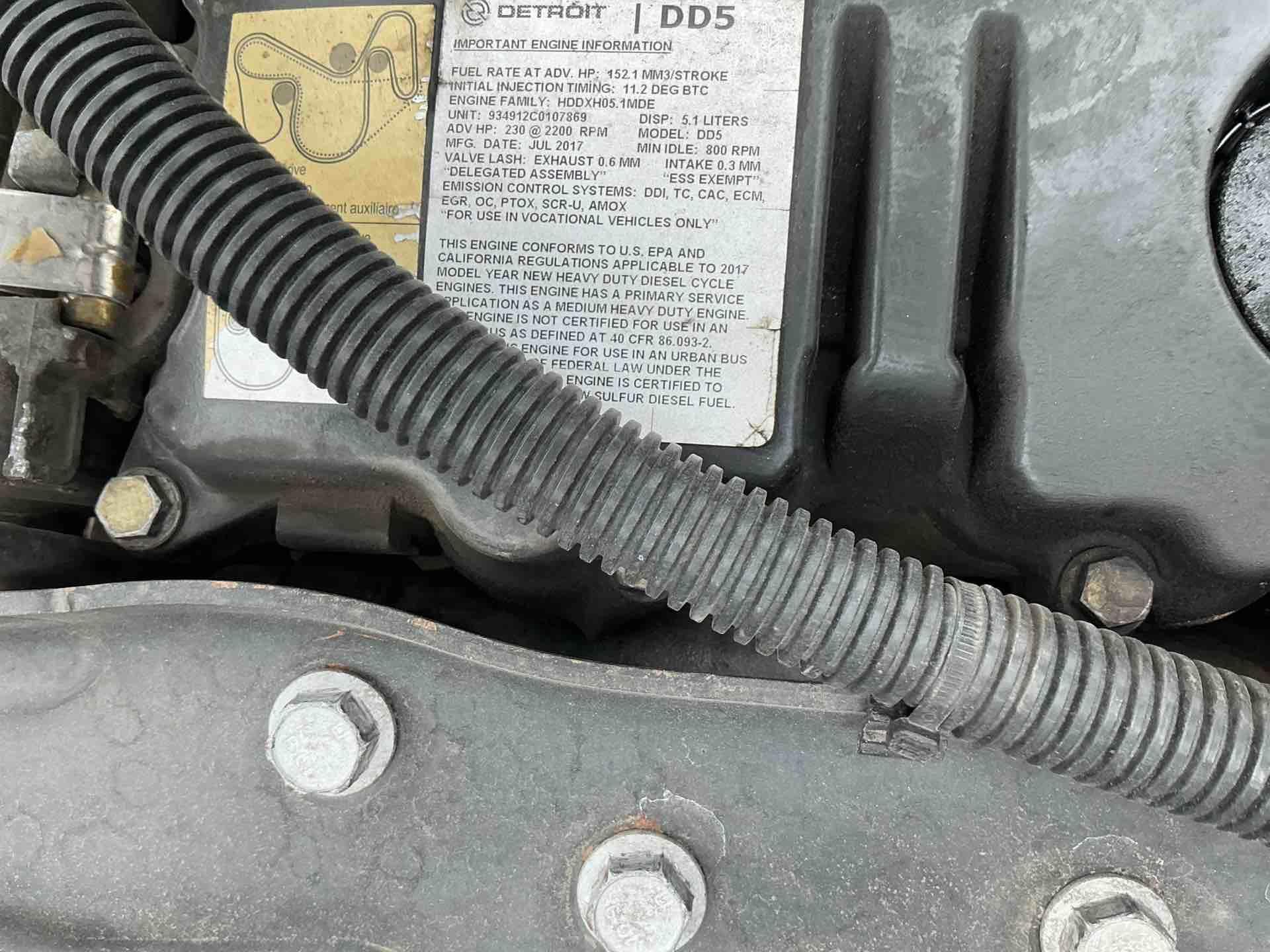 2019 Freightliner BUSINESS CLASS M2 106