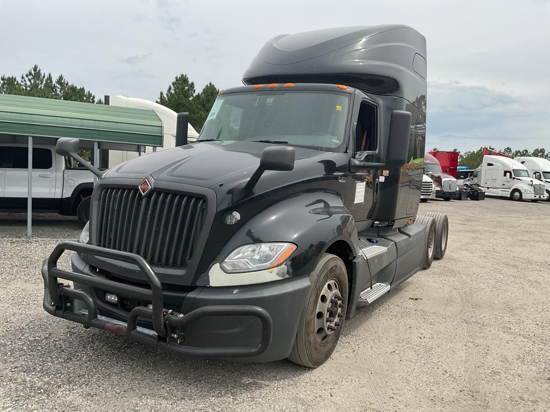 2020 International LT625