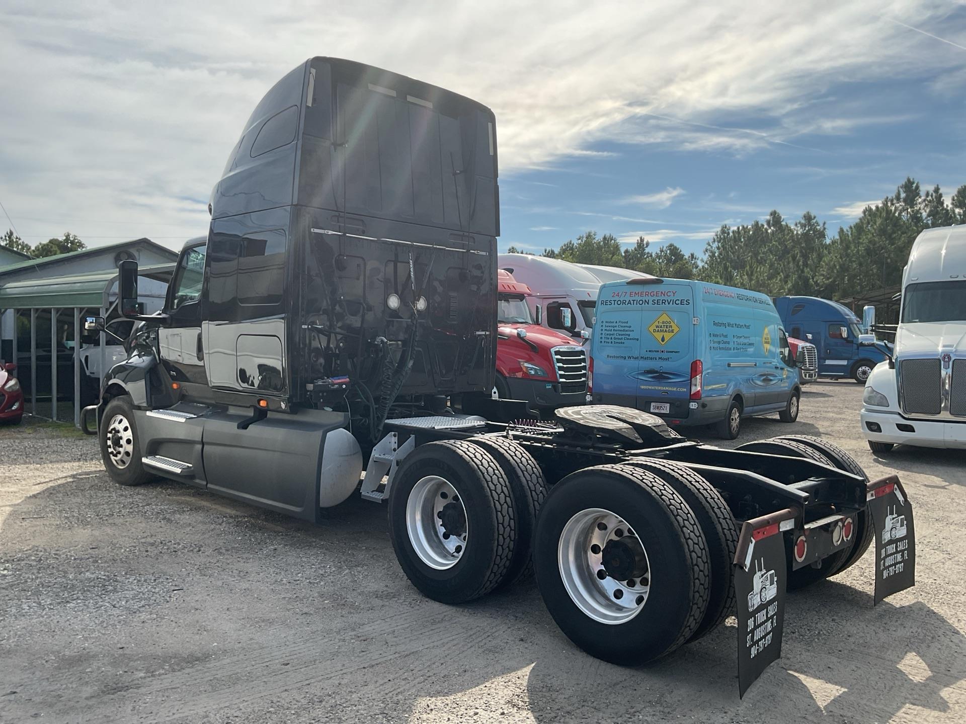 2020 International LT625