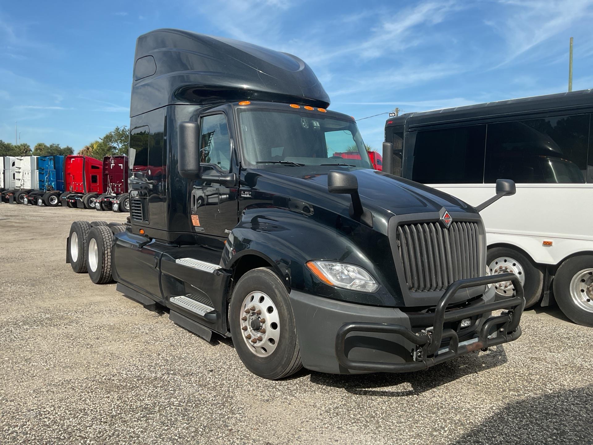 2020 International LT625