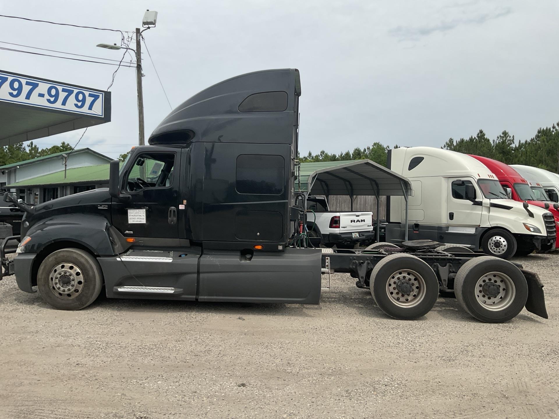 2020 International LT625