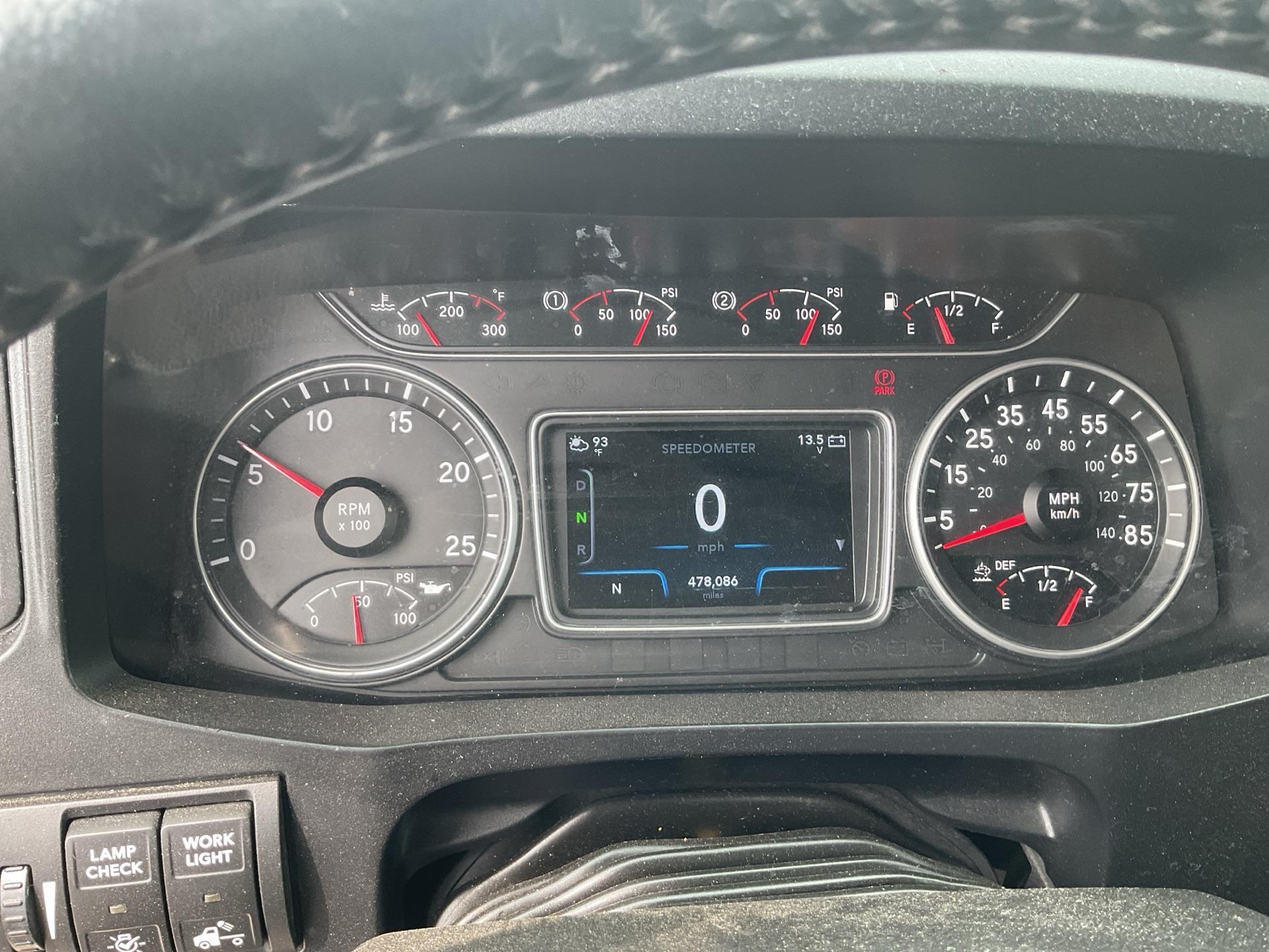 2020 International LT625