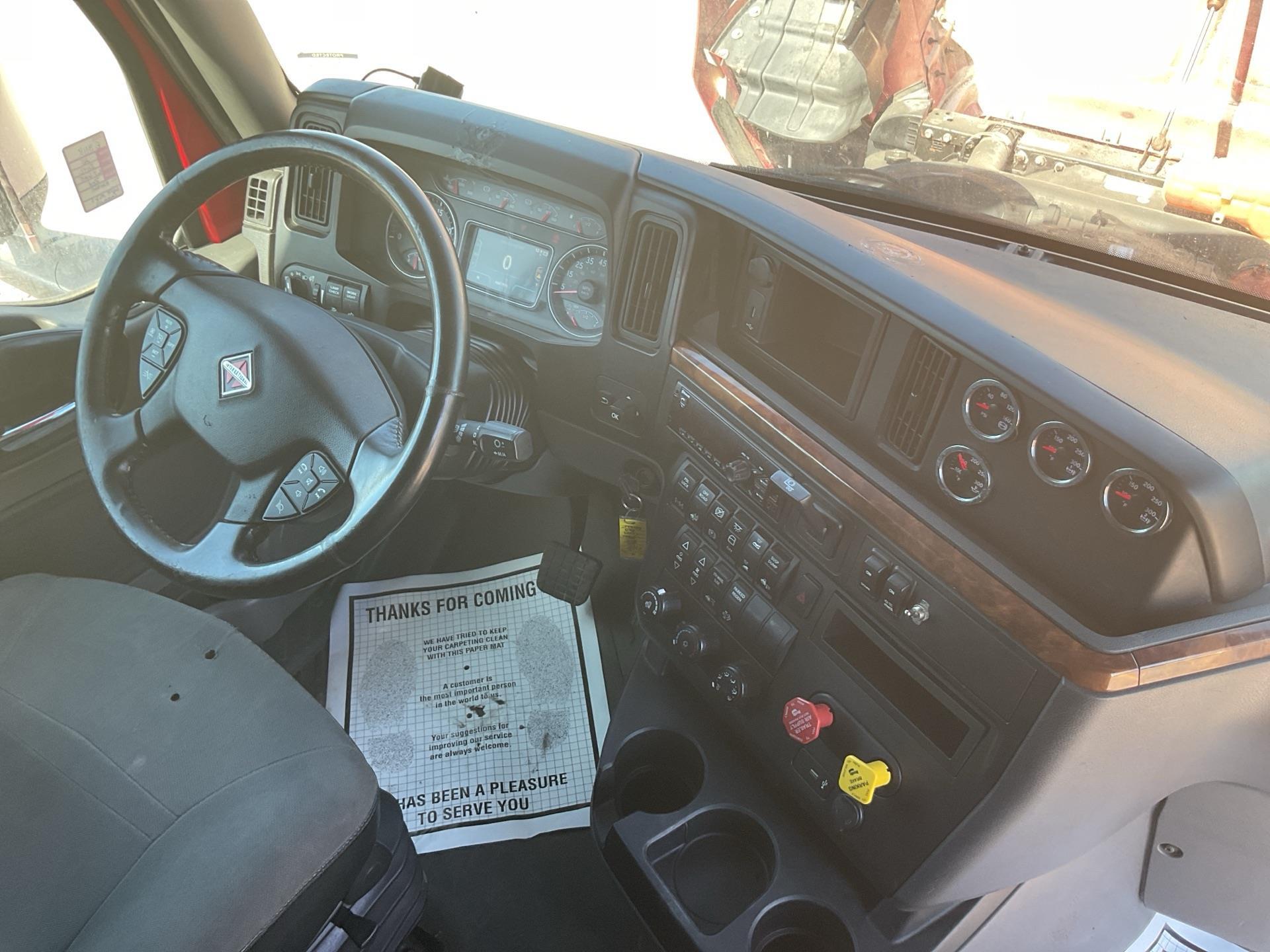 2020 International LT625