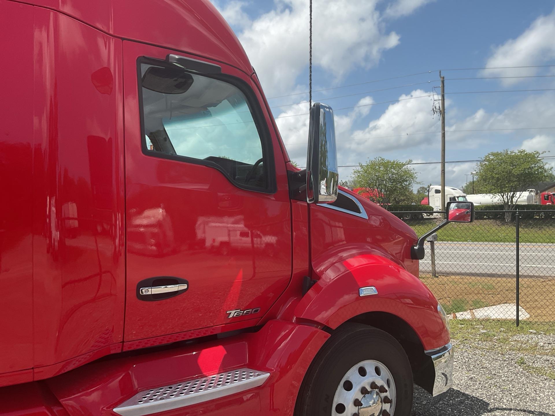 2020 Kenworth T680