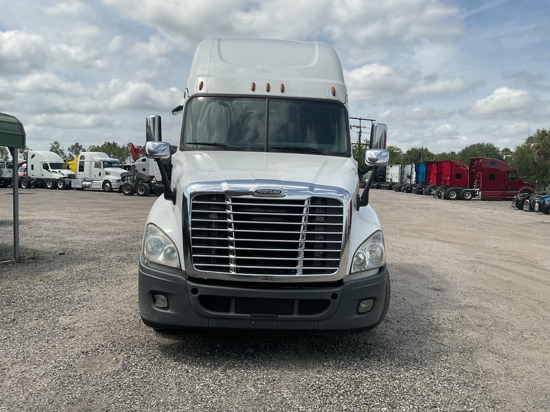 2020 Freightliner Cascadia 125