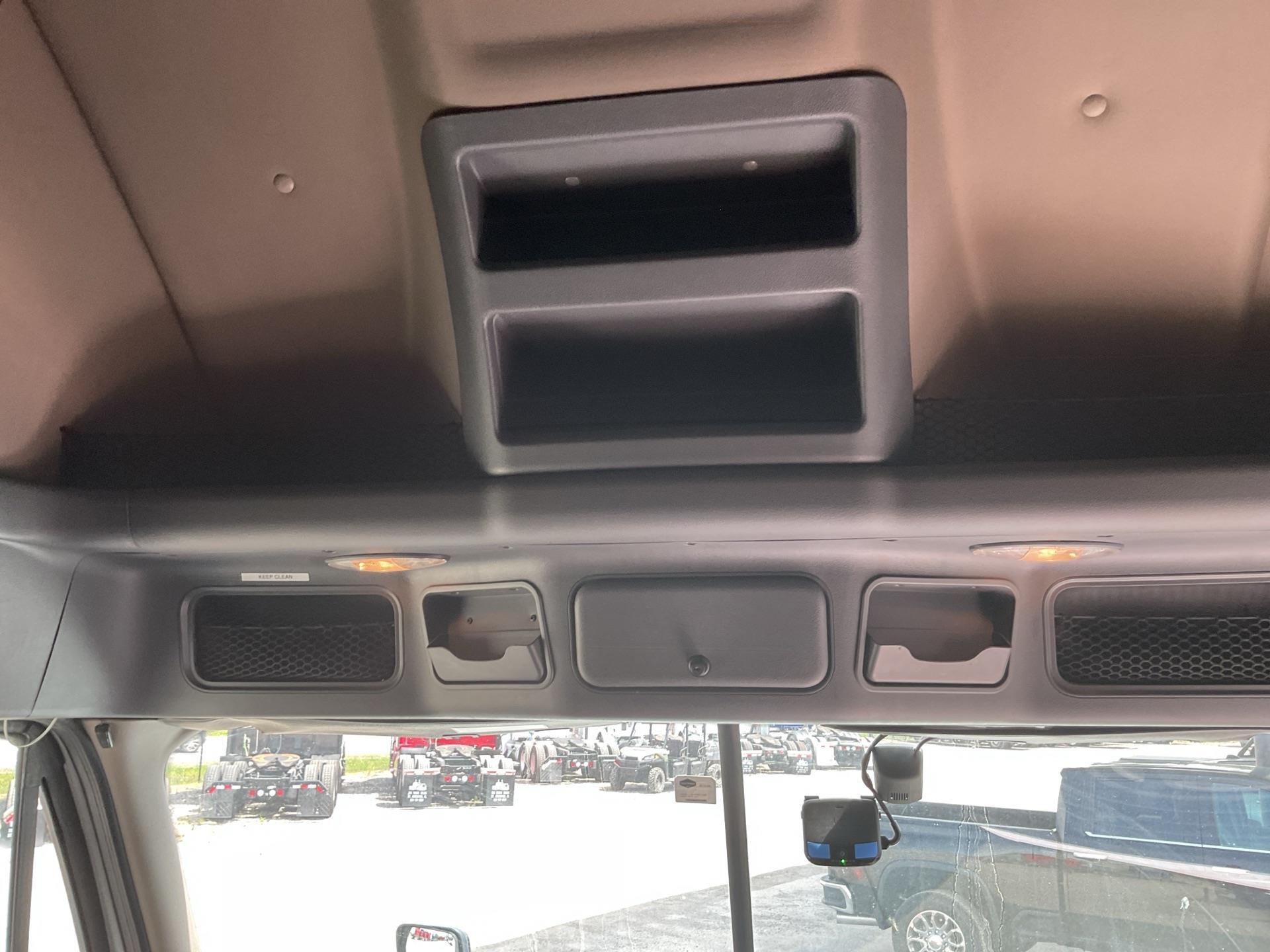2020 Freightliner Cascadia 125
