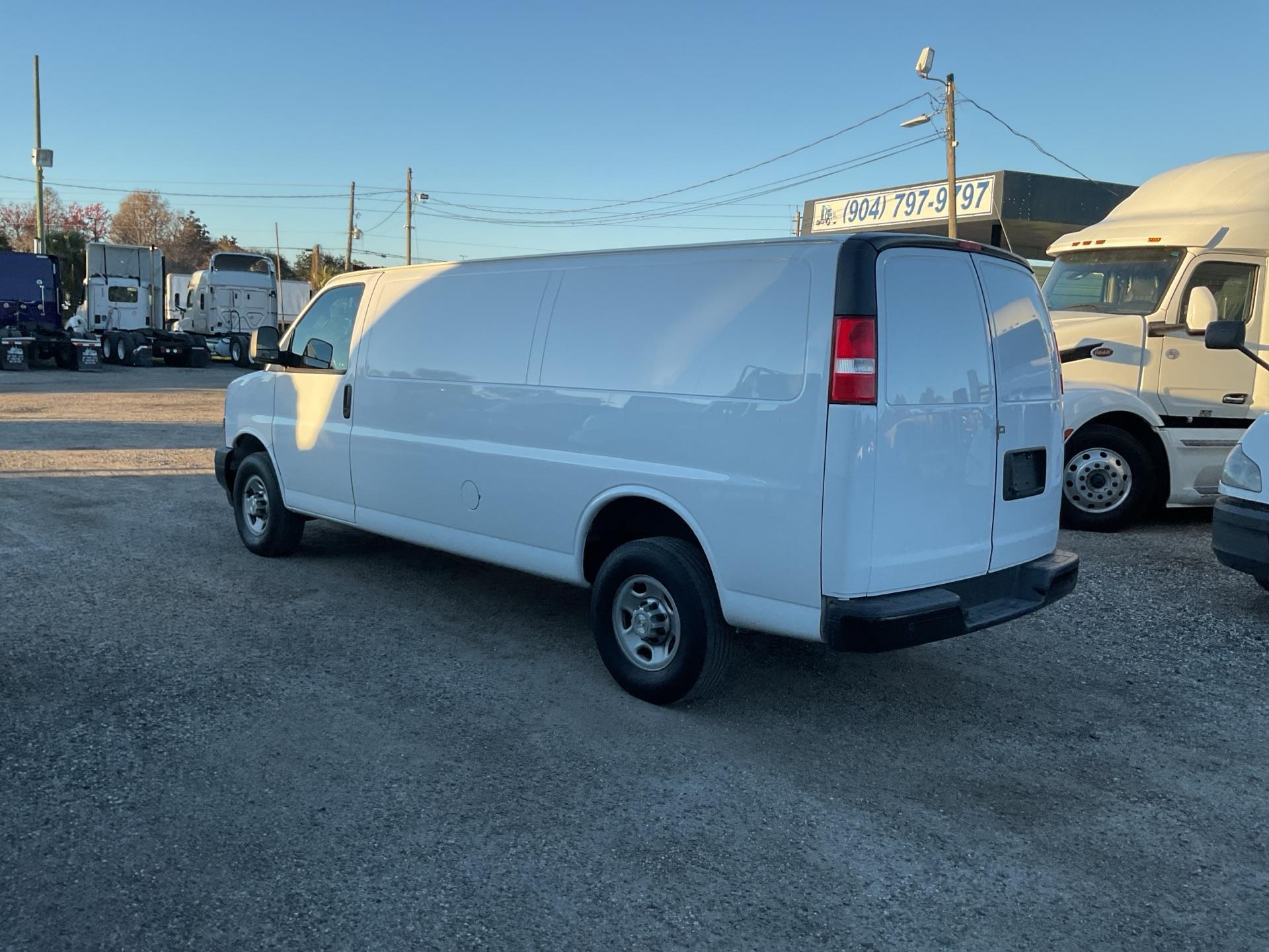2022 Chevrolet Express
