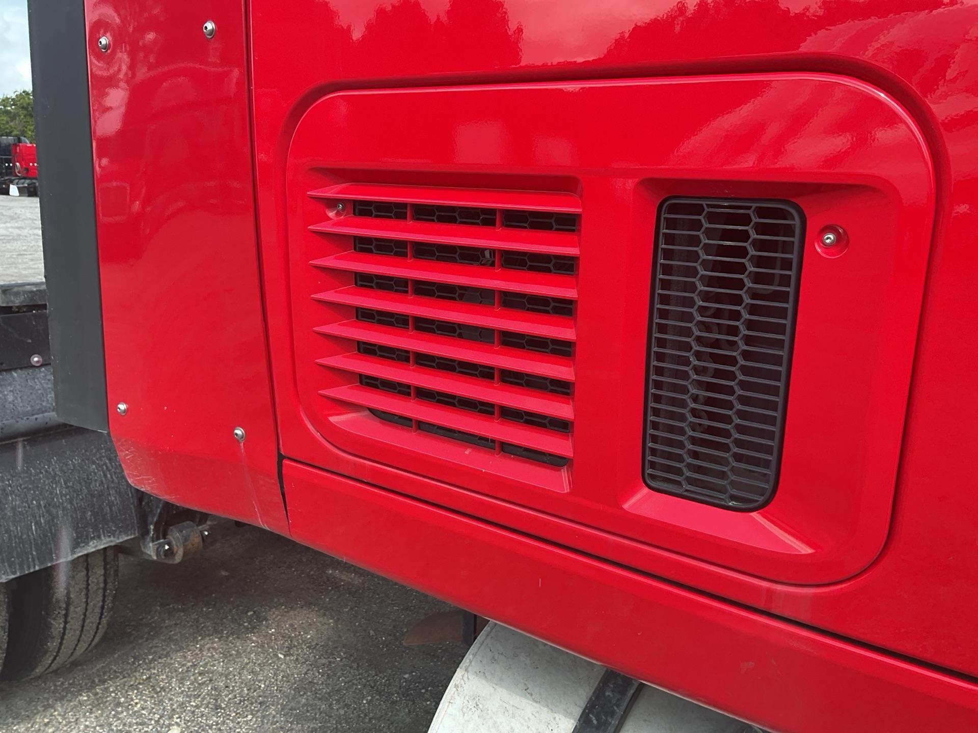 2019 International LT625
