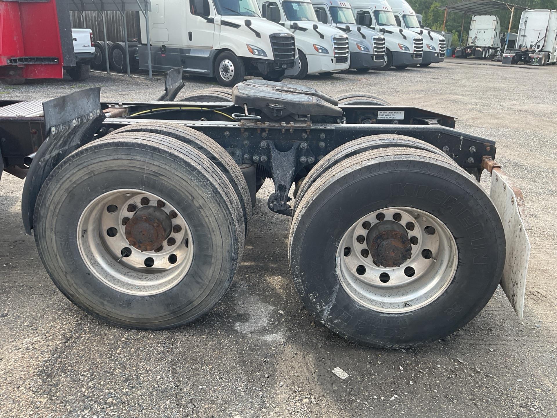 2019 International LT625