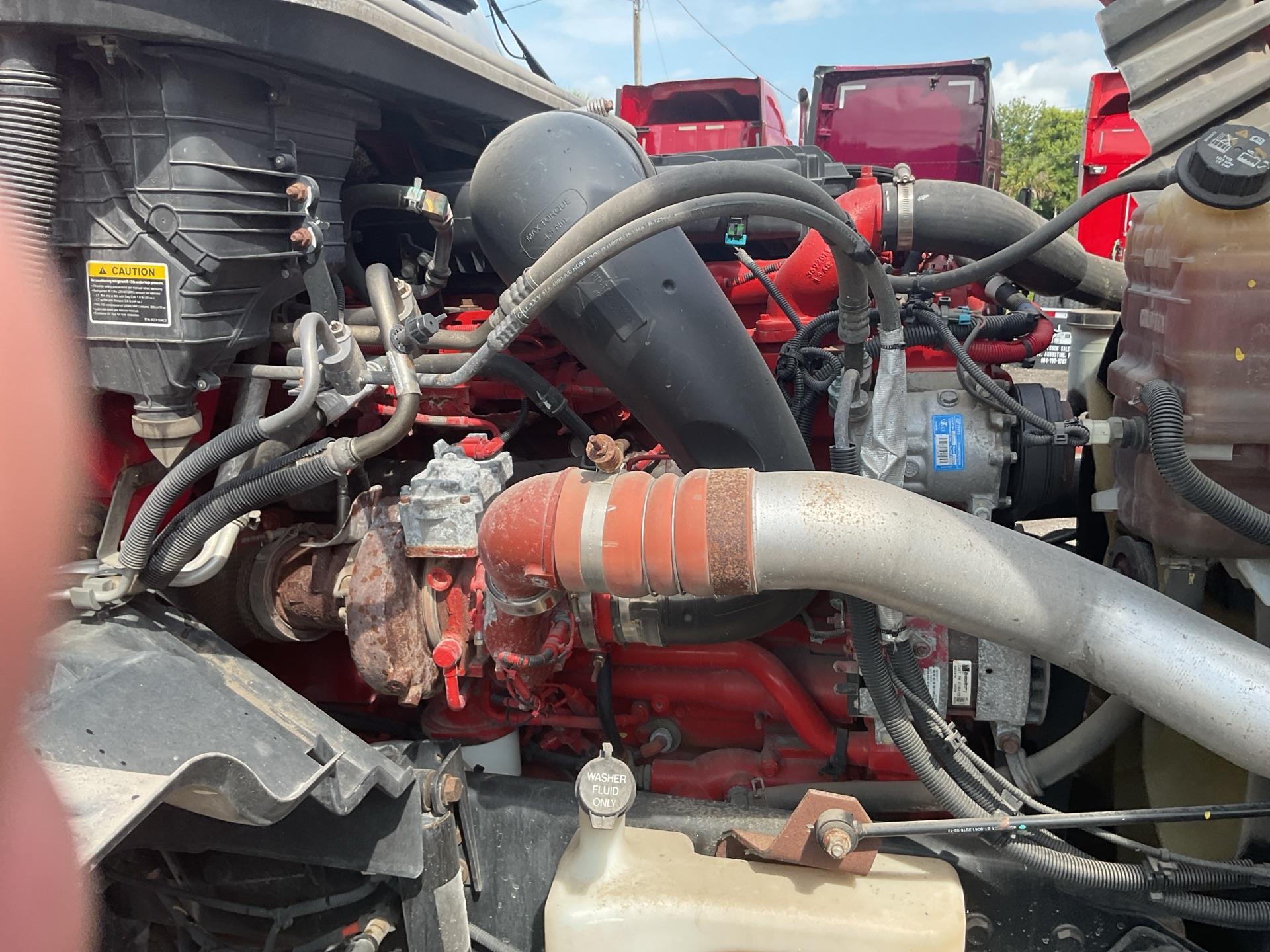 2019 International LT625