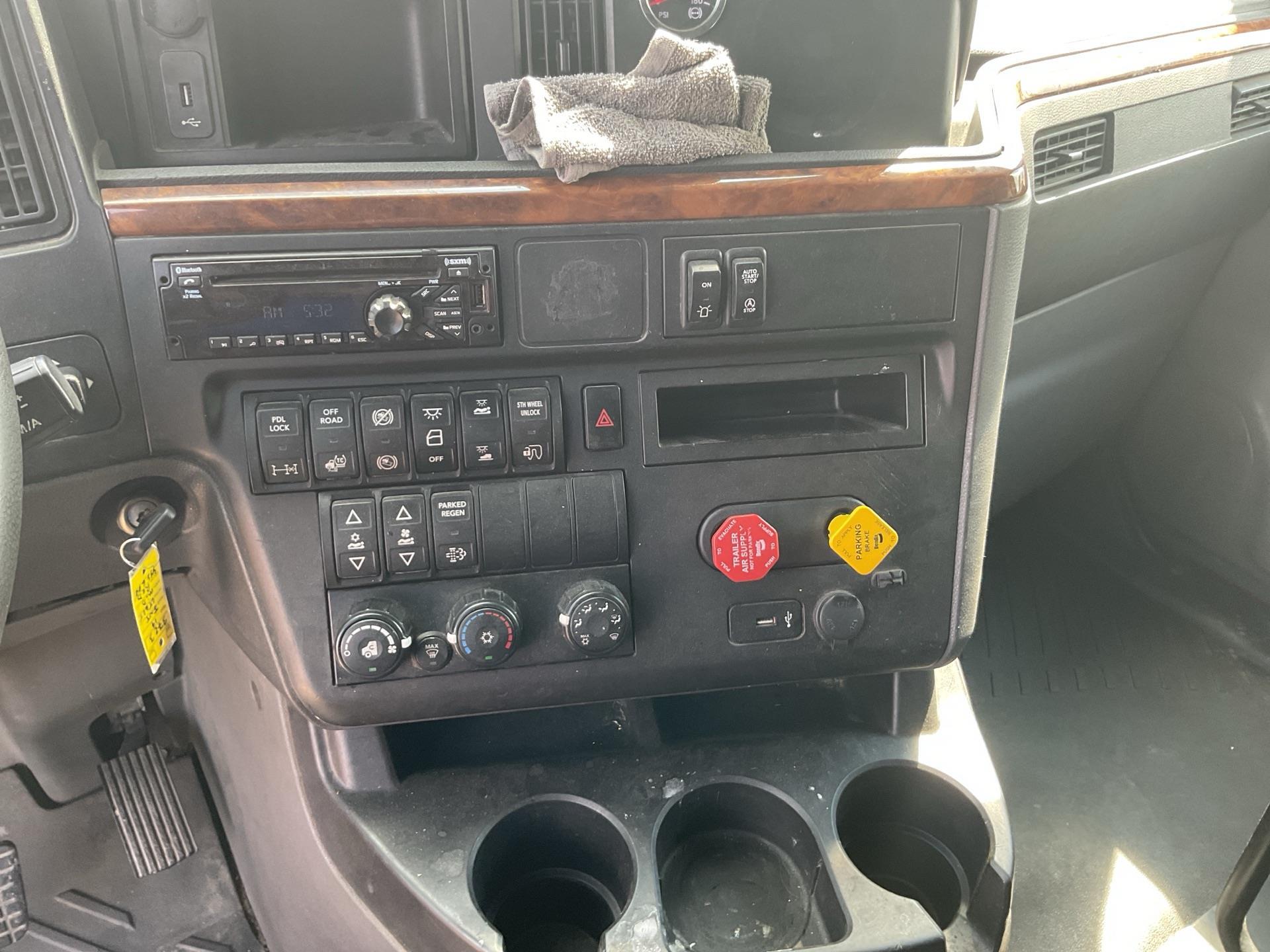 2019 International LT625