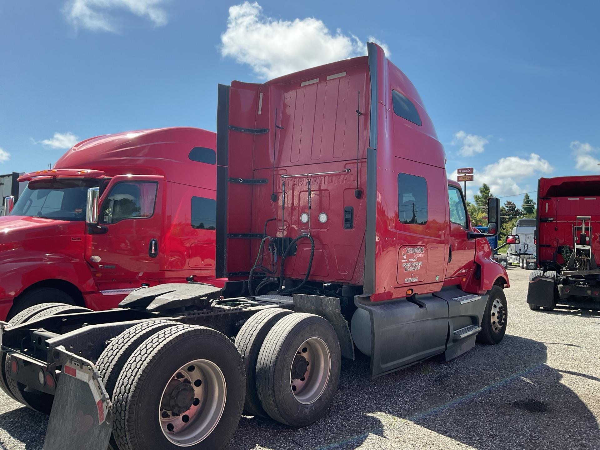 2022 International LT625