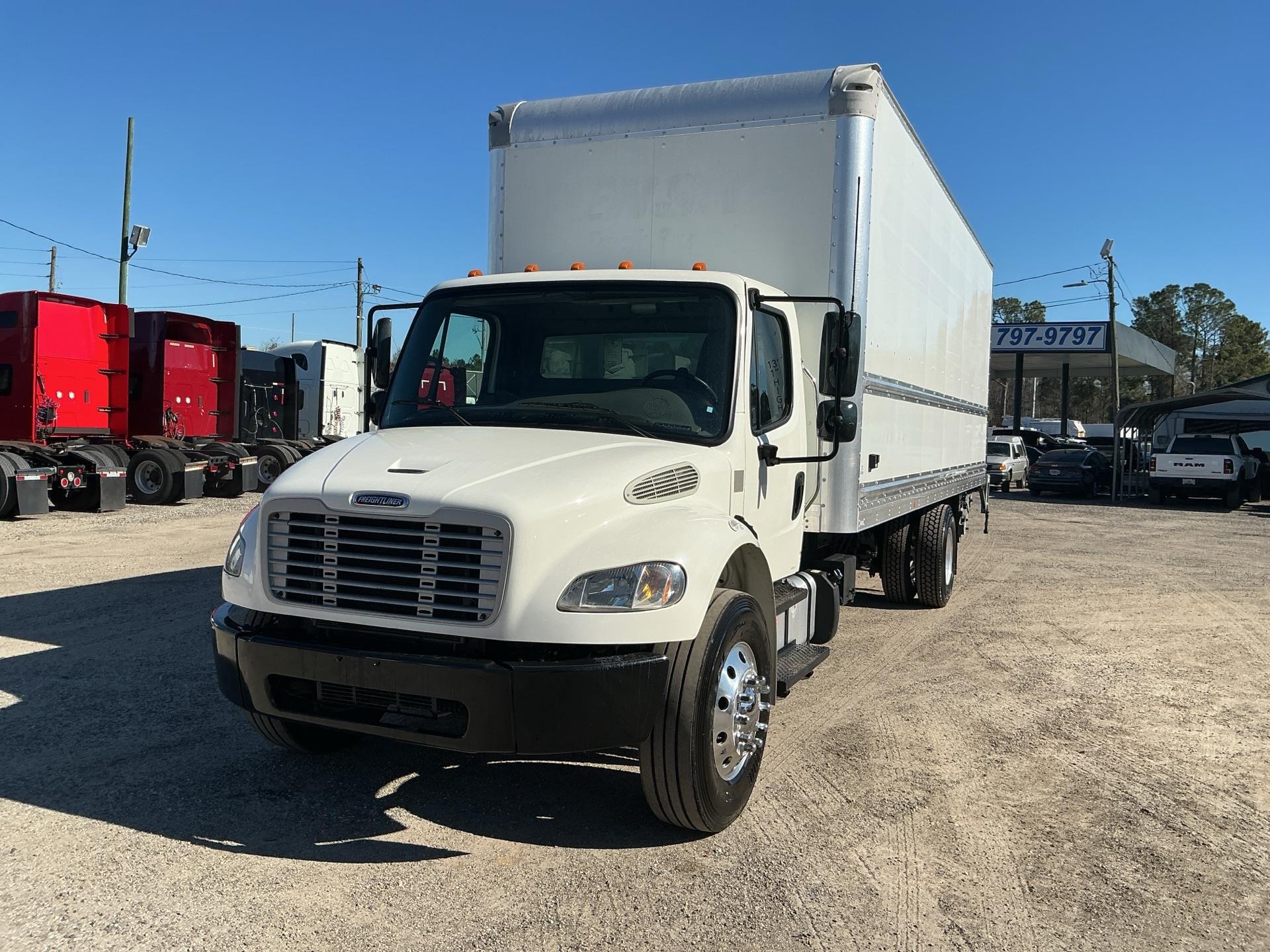 2020 Freightliner Business Class M2 106